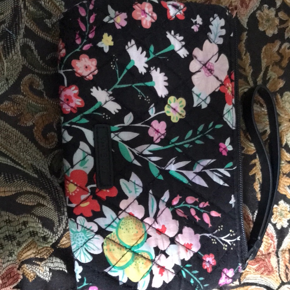 Vera Bradley wristlet multicolored